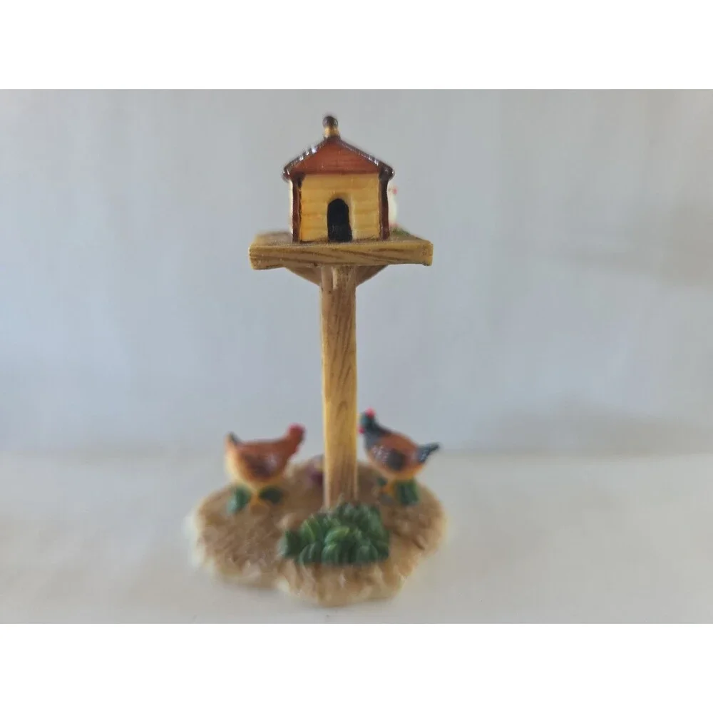 OWell well birdhouse